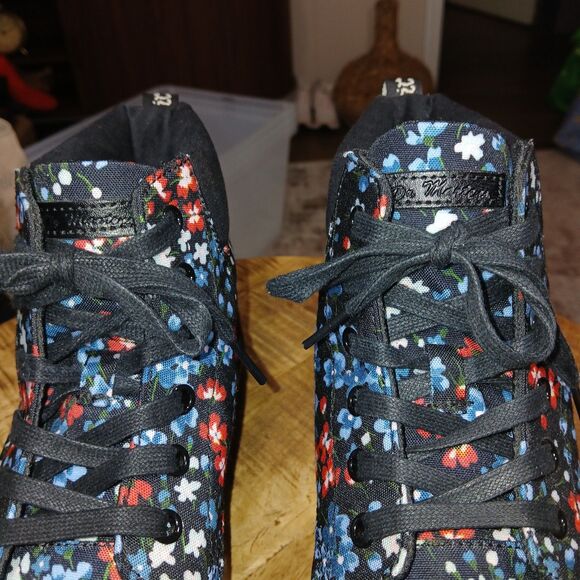 Dr Martens Women's Floral Boots Sz 10 Hippie Maelly Canvas Blue White Black Red - Picture 4 of 13